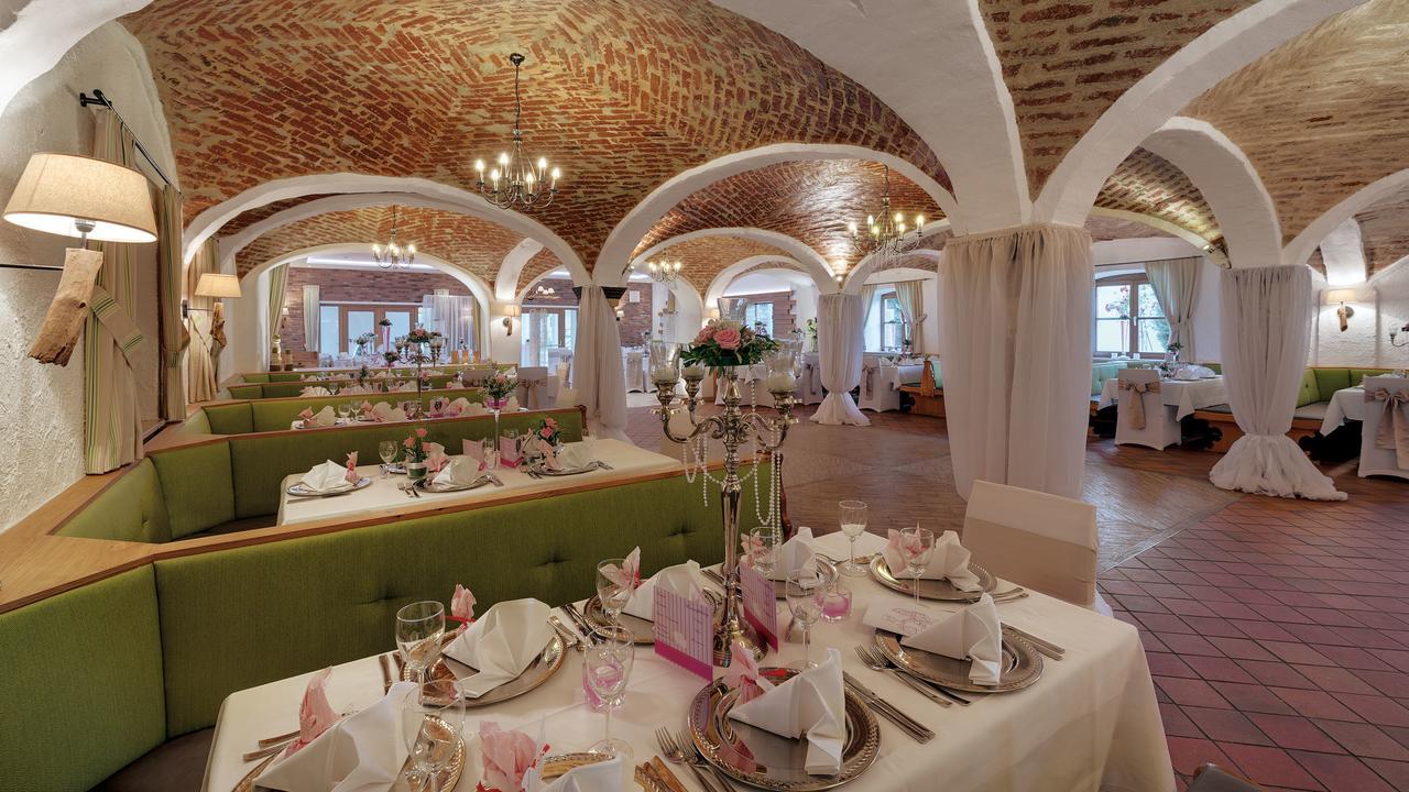 Gasthaus Forster Am See - Eching Bei Landshut ภายนอก รูปภาพ